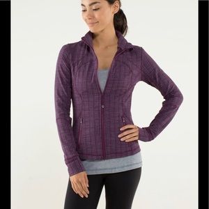 Lululemon Forme Jacket * Cuffins Ziggy Wee September Plum 4 OR 6